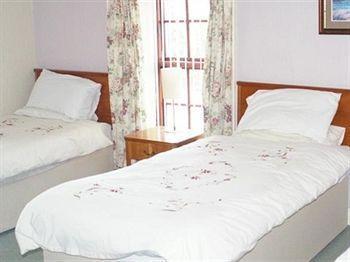 Holland Arms Hotel 게어웬 외부 사진